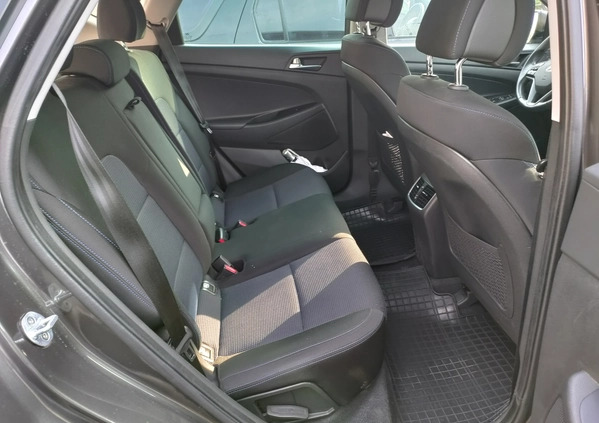 Hyundai Tucson cena 69900 przebieg: 240000, rok produkcji 2017 z Rumia małe 67
